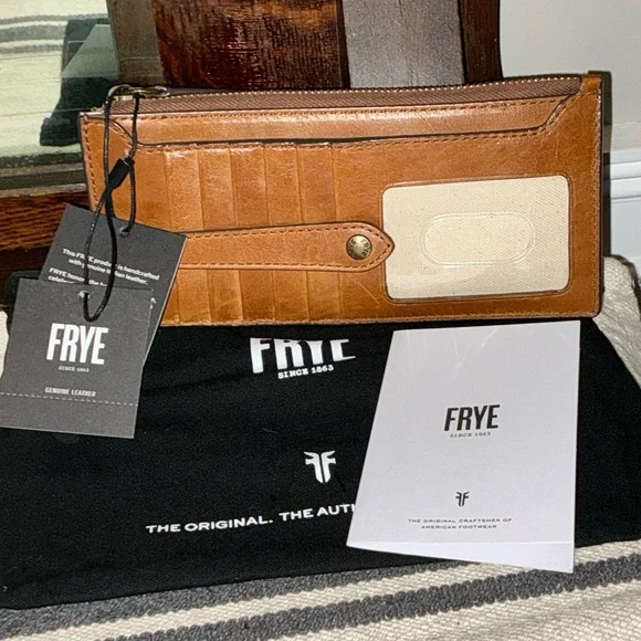 *FLASH SALE* NWT Frye Melissa Leather Snap Card Wallet Cognac Brown Retail $98 - Picture 1 of 12